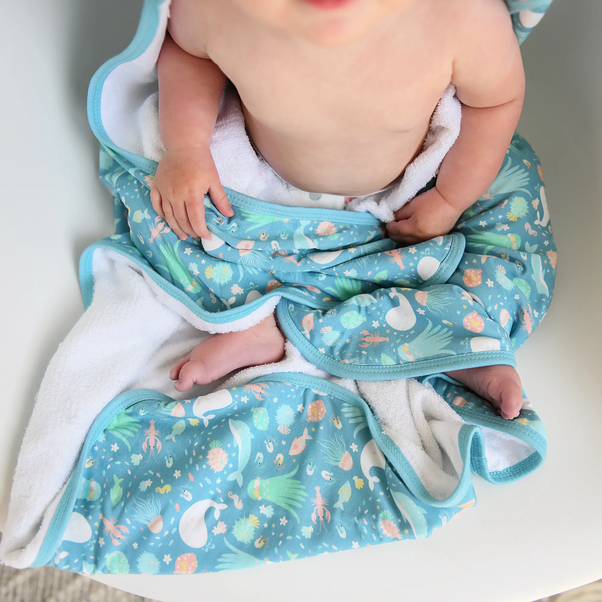 Bree Plush hooded TOWEL