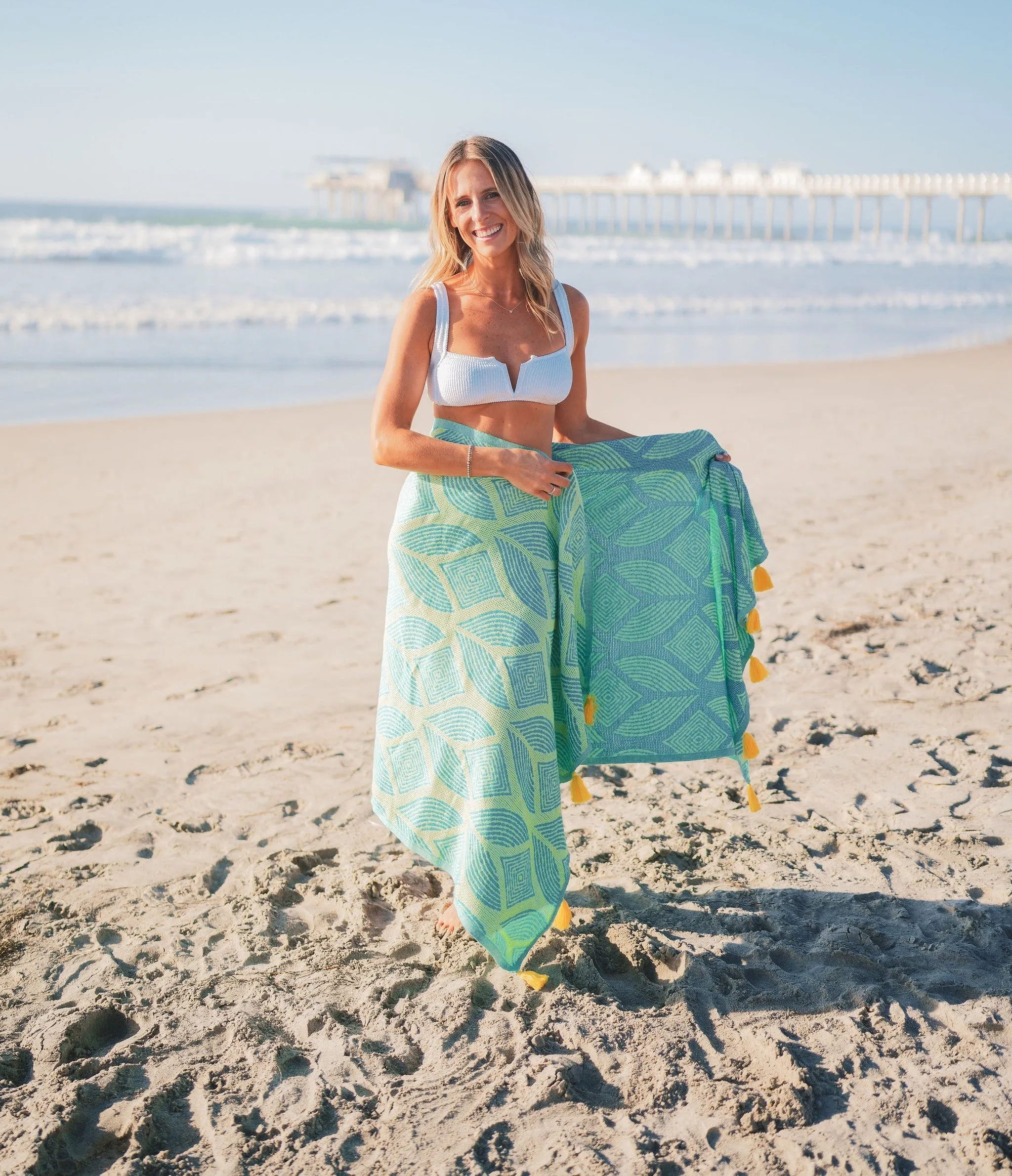 DAMASK GREEN POMPOM TURKISH TOWEL