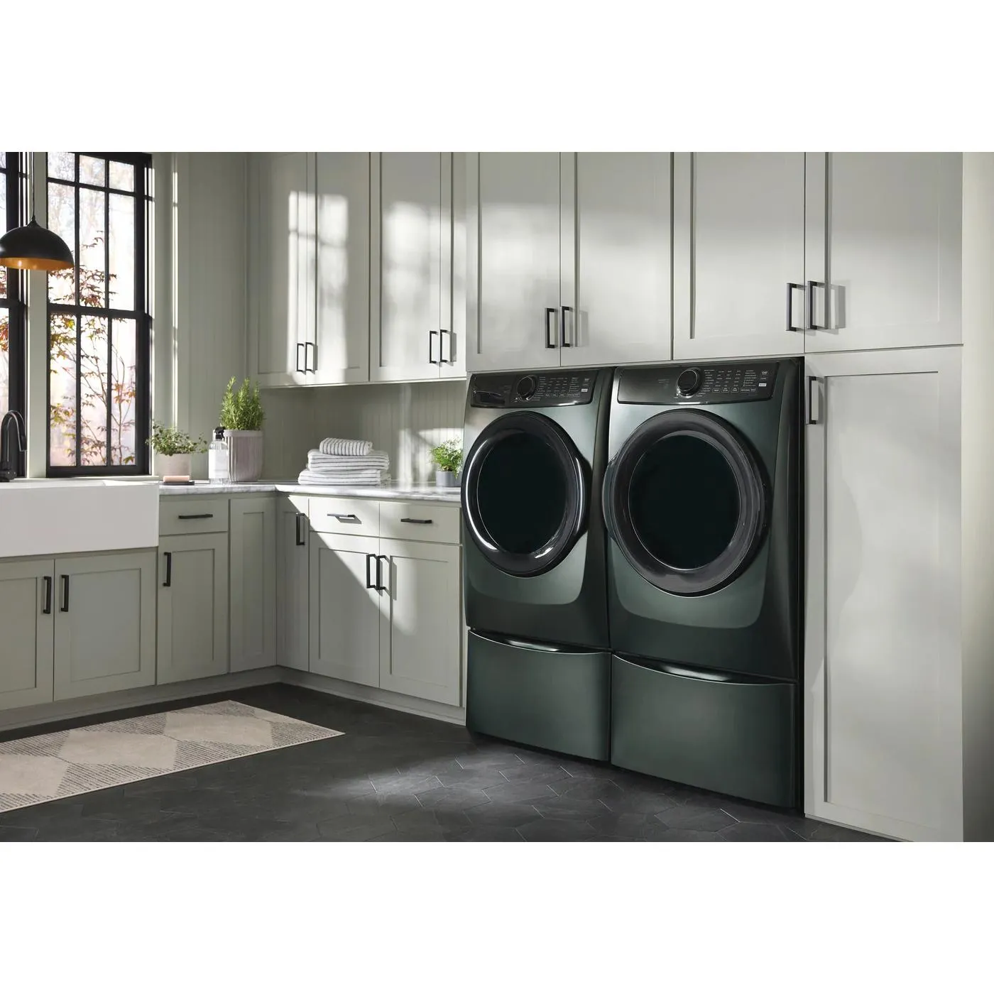 Electrolux 8.0 cu. ft. Front Load Perfect Steam™ Electric Dryer with Balanced Dry™ ELFG7738AA