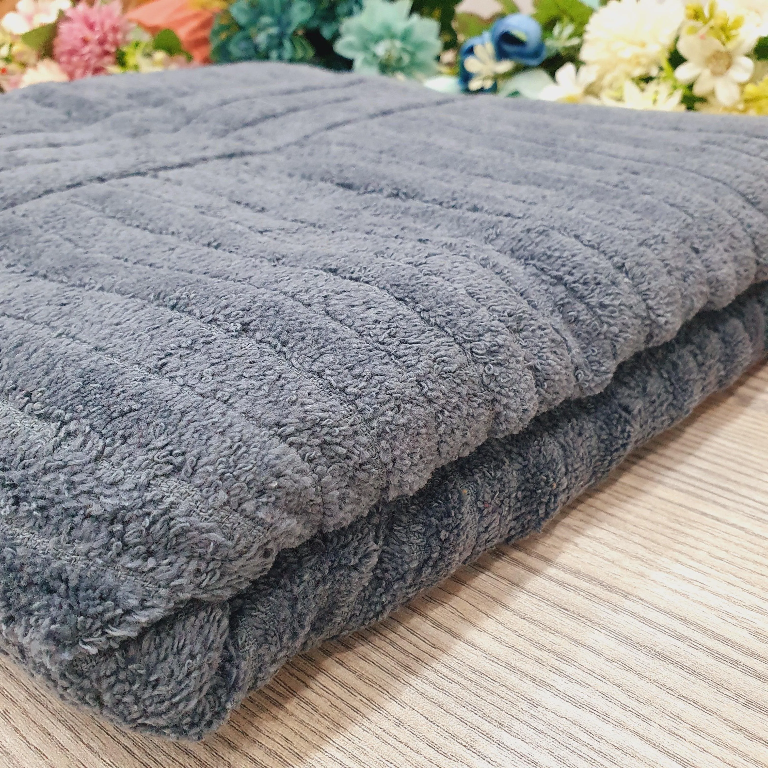 High Quality Velvet-Effect Large Towel - Multiple Colors