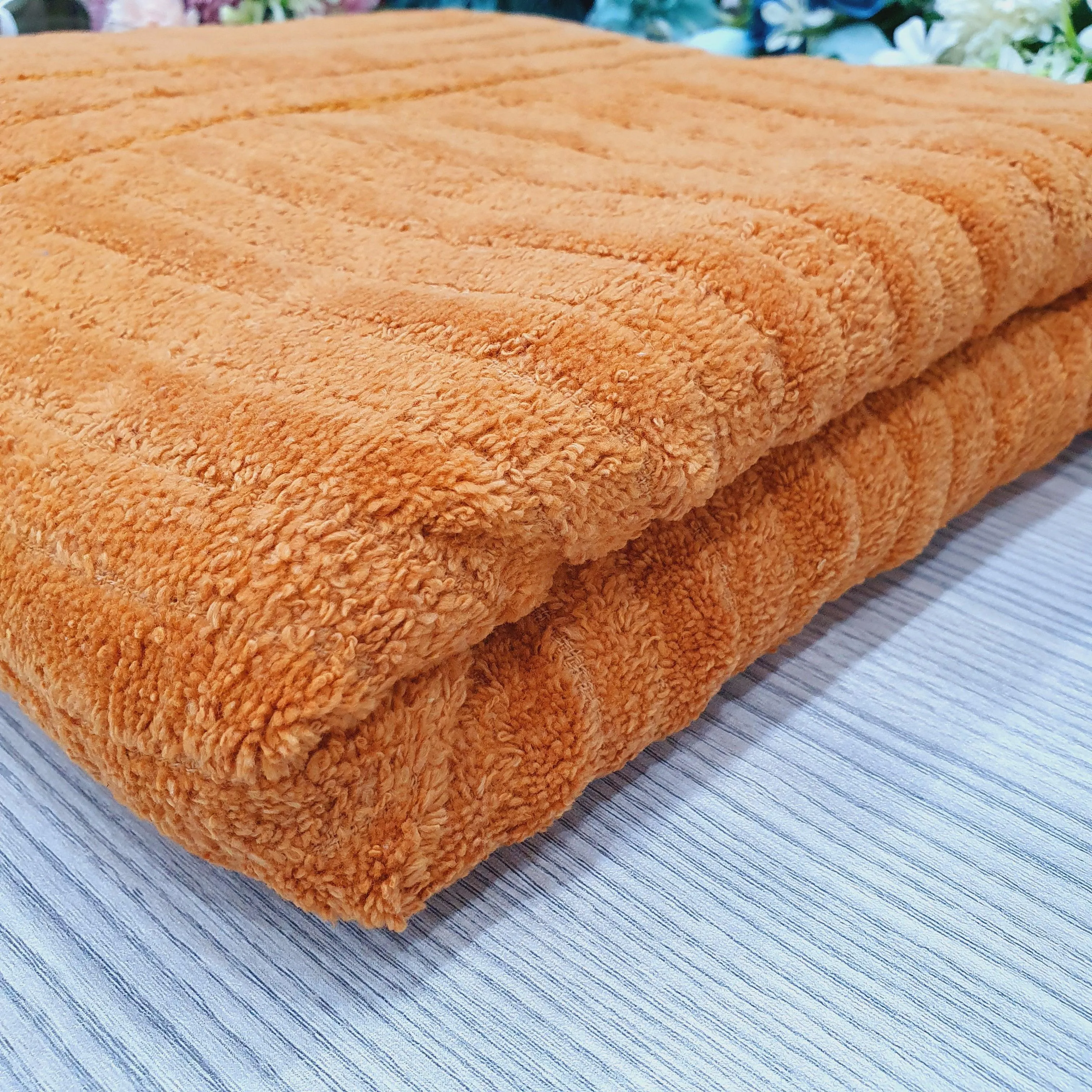 High Quality Velvet-Effect Large Towel - Multiple Colors