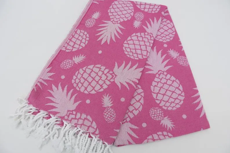 Pineapple Fuchsia 100% Cotton Towel