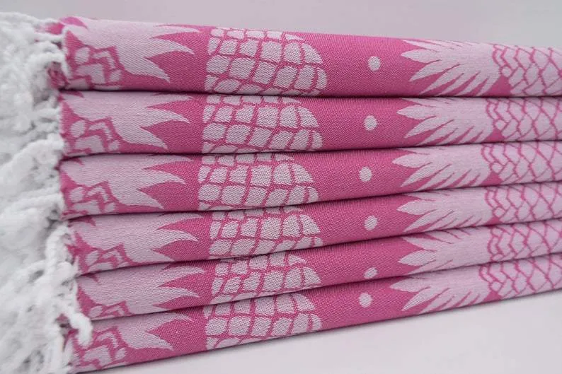 Pineapple Fuchsia 100% Cotton Towel