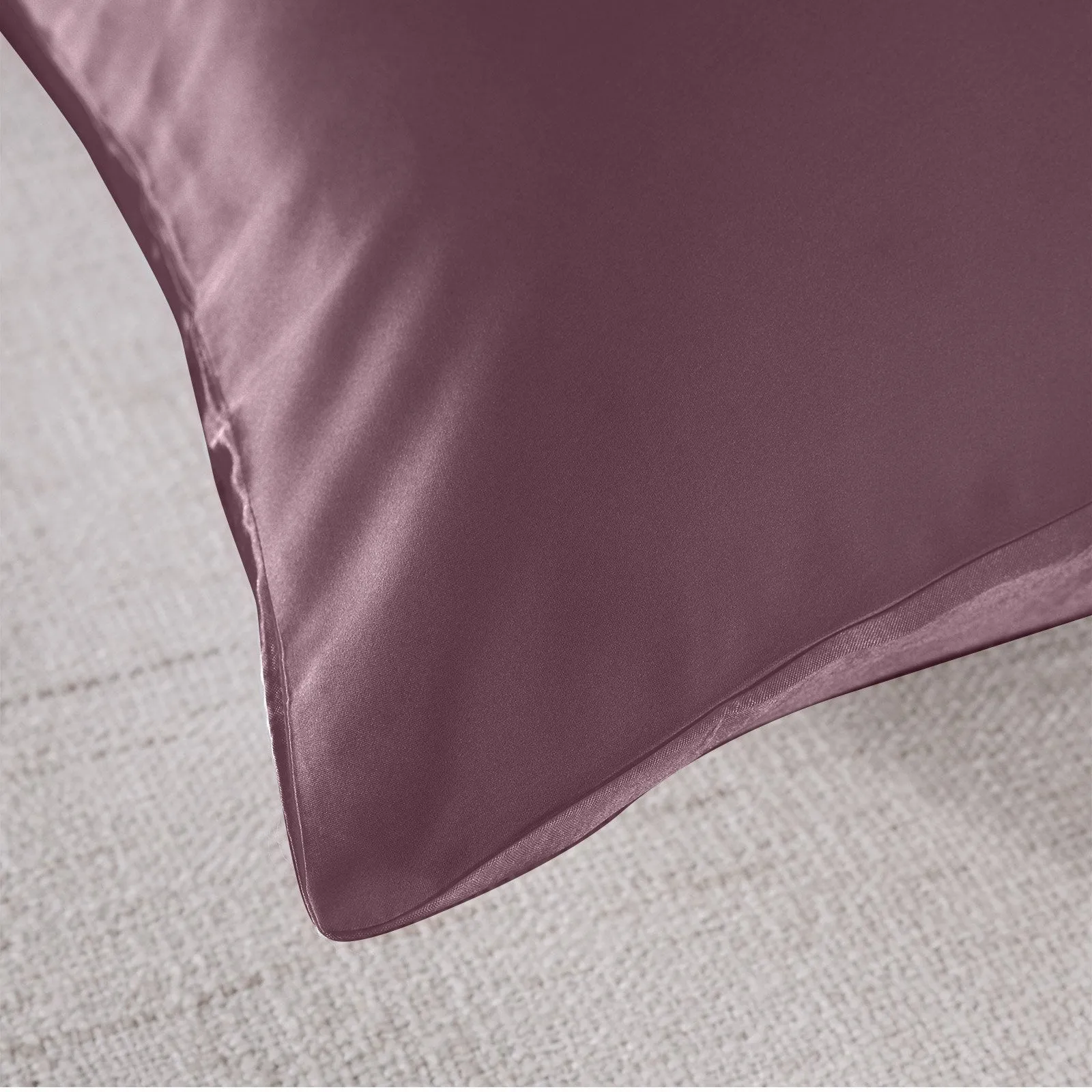 Royal Comfort Pure Silk Pillow Case 100% Mulberry Silk Hypoallergenic Pillowcase 51 x 76 cm Malaga Wine