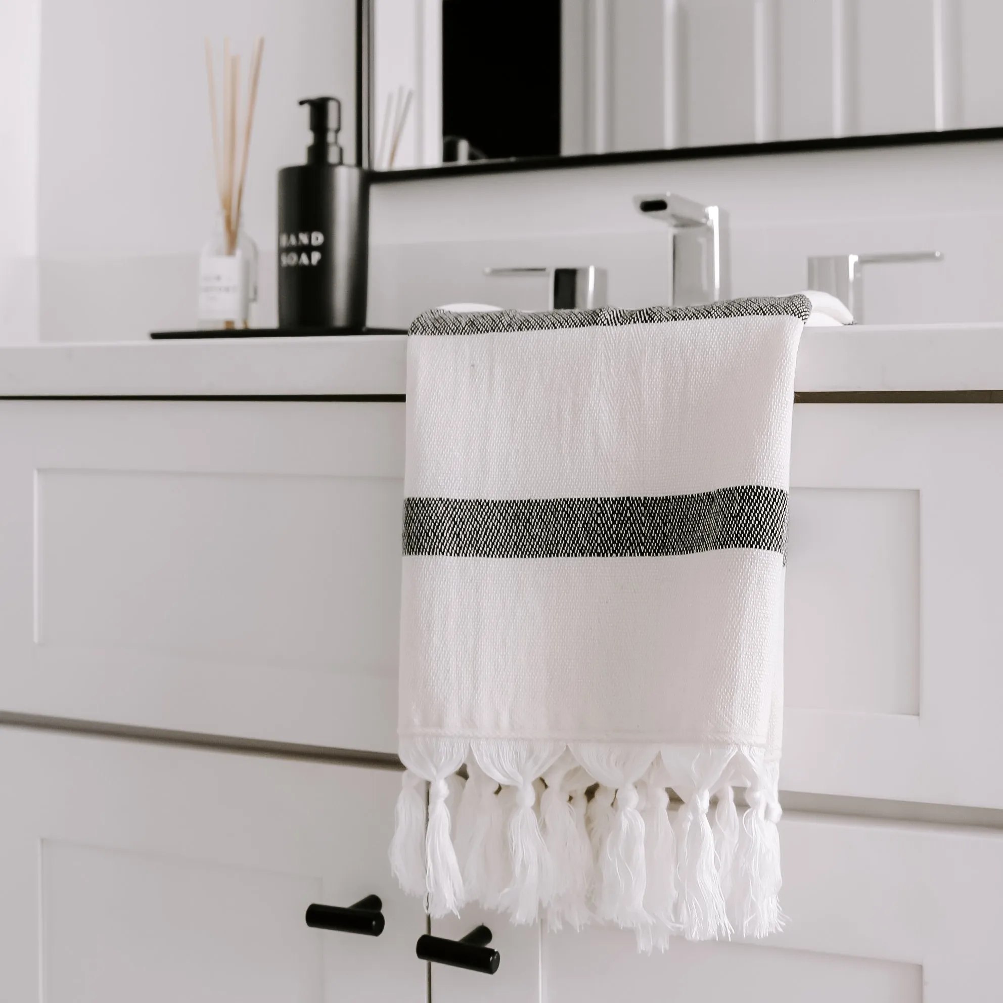 Turkish Cotton   Bamboo Hand Towel - Single Stripe